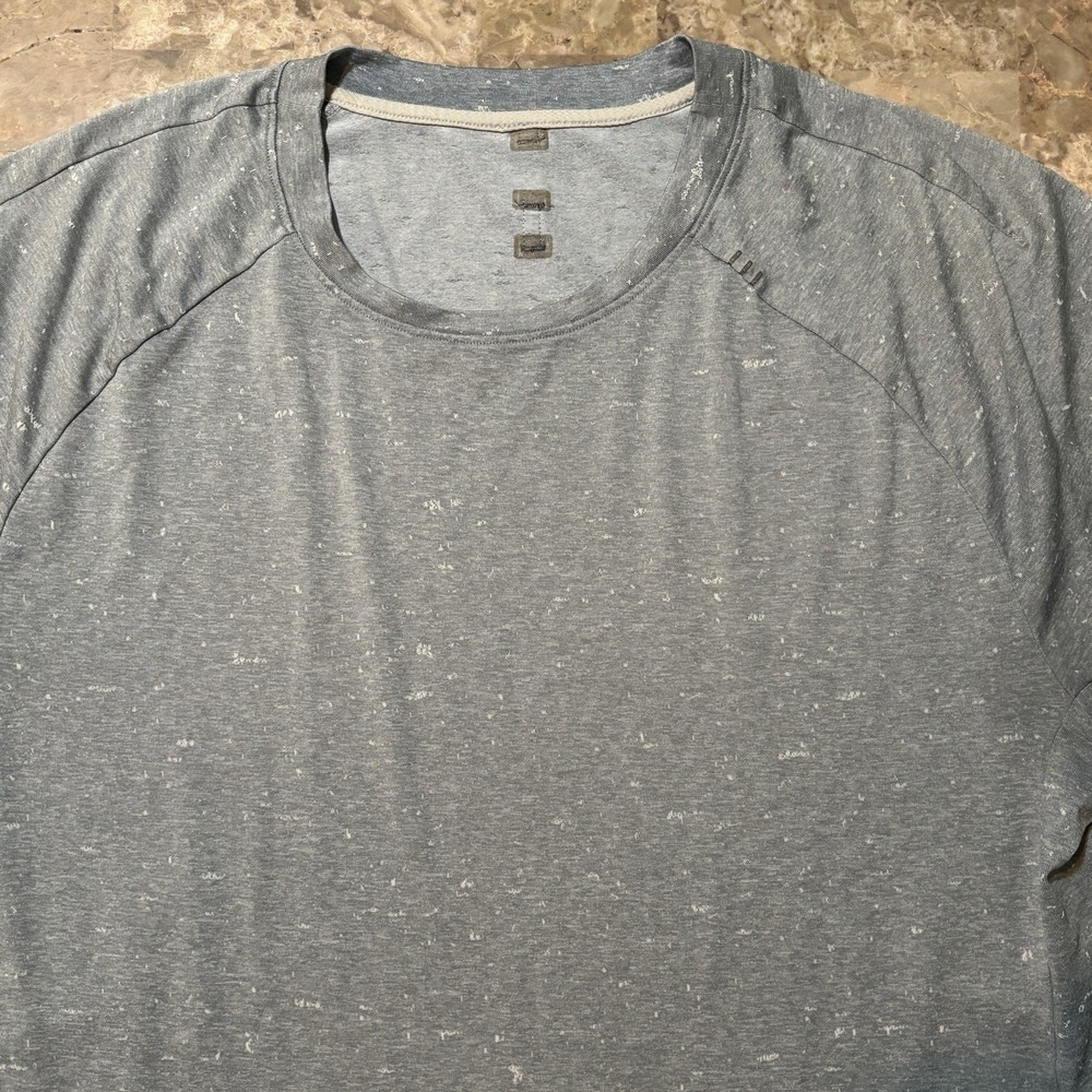 Lululemon Shirt Mens Large Blue Drysense Short Sleeve Tee Curve Hem Gym Running